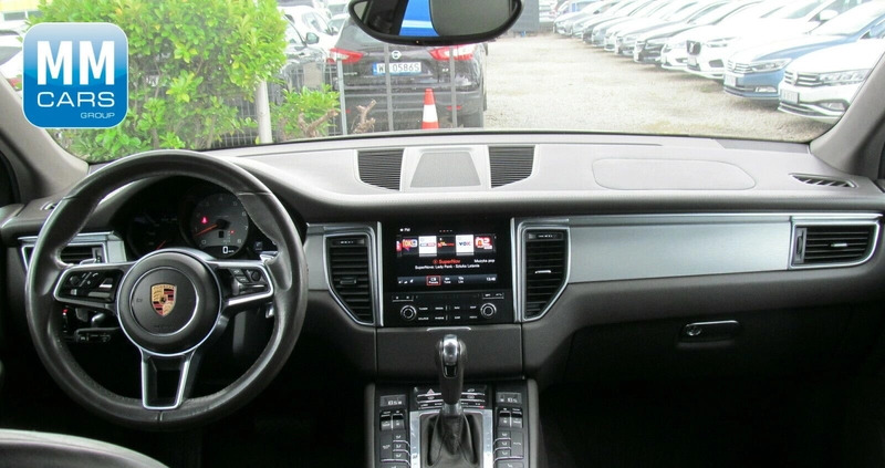 Porsche Macan cena 224850 przebieg: 99979, rok produkcji 2018 z Koło małe 379